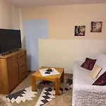 Bobs Basement דירה