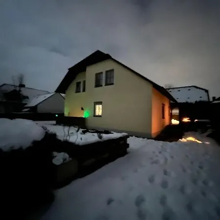 Bobs Basement Daire Bad Windsheim